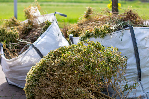 Best Garage Cleanout  in Cedarburg, WI